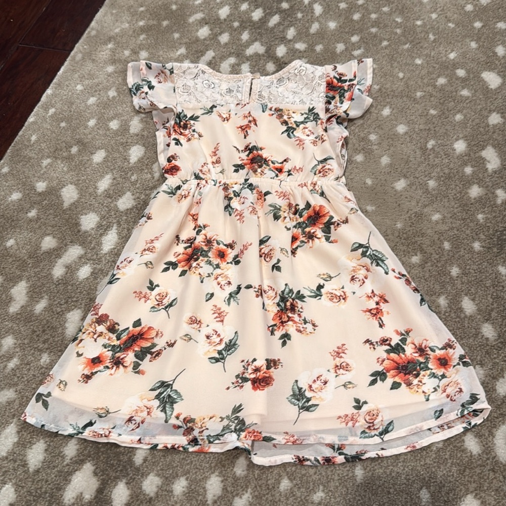Monteau Cream and Pink Floral Kids Dress. Size 4 - Picture 5 of 6